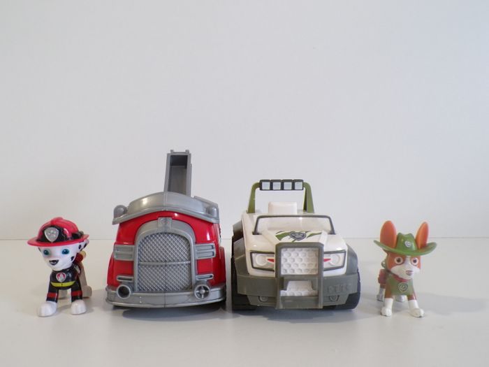 Camion de pompier - 4X4 - Marcus - Tracker - Paw Patrol - Pat Patrouille (J14) - photo numéro 4