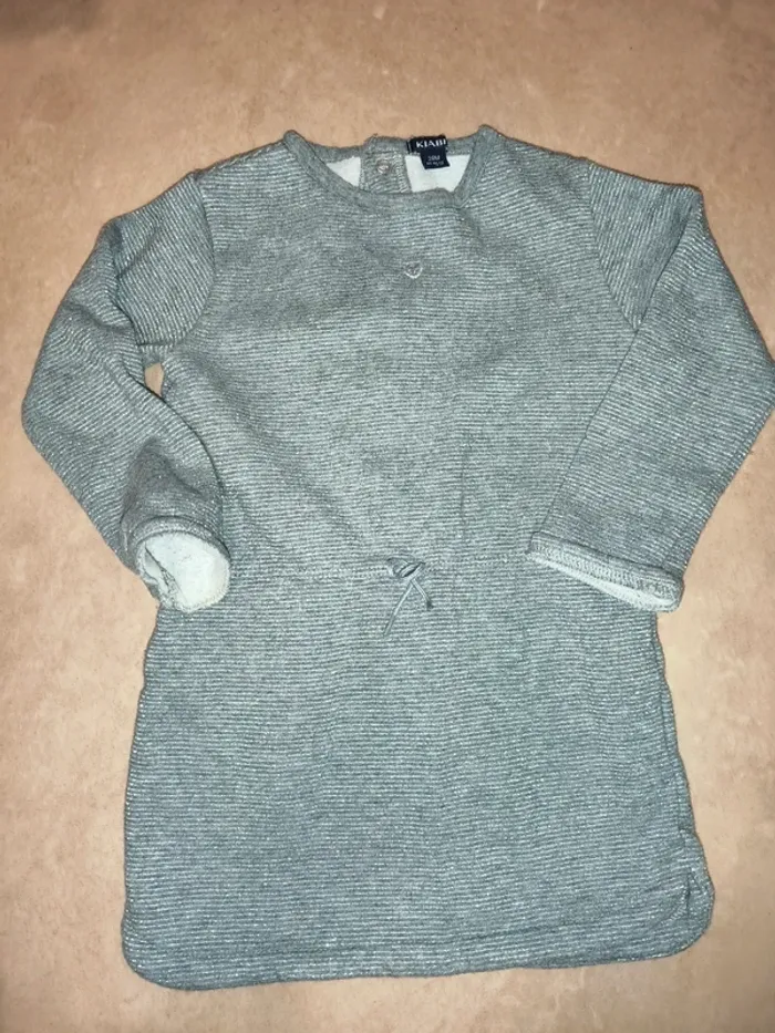 Robe hiver taille 24 mois marque Kiabi