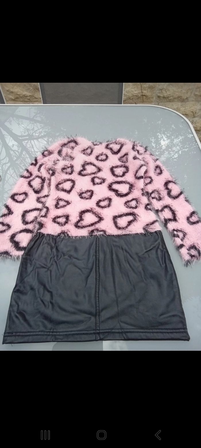 Robe bi-matiére rose et noire - photo numéro 2