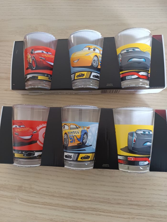 Lot de 2 lot de 3 verres cars Disney neuf