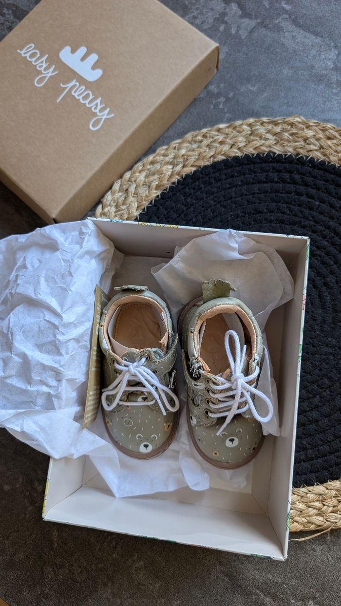 Chaussures neuves easy peasy My Deboo amande