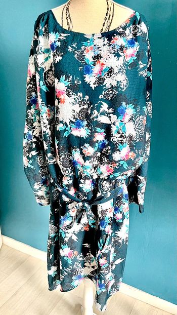 Tres belle robe pour femme promod
