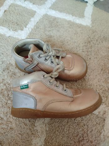 Chaussures fille Kickers taille 27