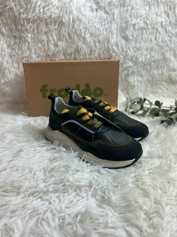 Paire de basket Froddo taille 35