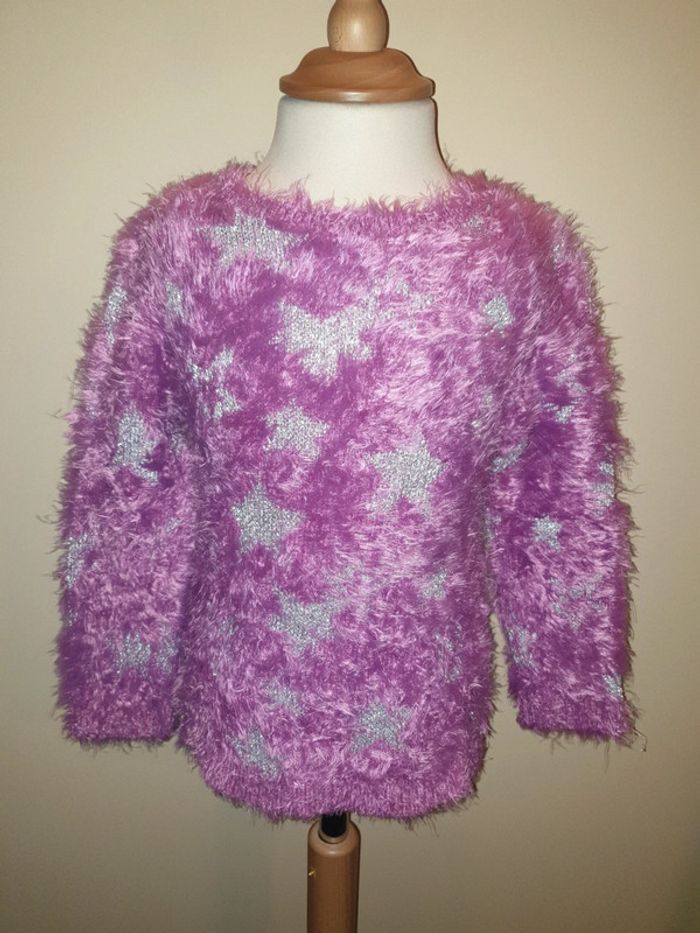 Pull à poils motifs étoiles argentées 5 ans