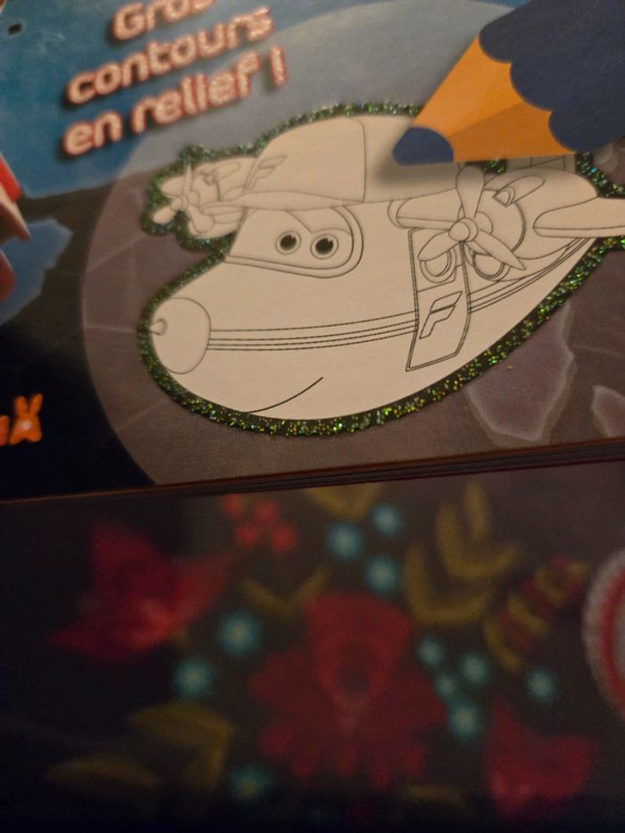 Coloriage avec contour pailleté - photo numéro 3