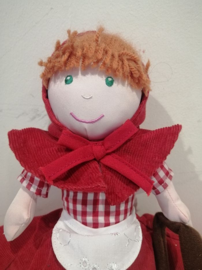 Le petit chaperon rouge poupée réversible - photo numéro 2