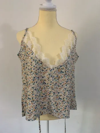 Débardeur fleuri avec dentelle - XL