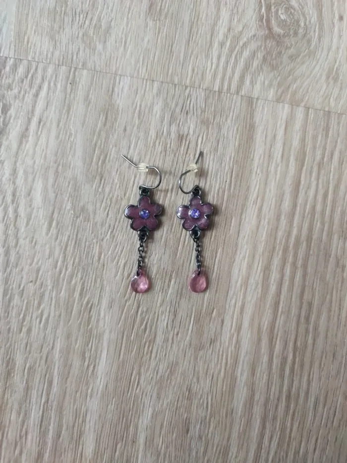 Boucles d'oreilles neuves