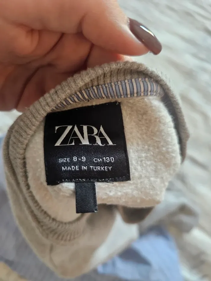 Sweat effet chemise Zara fille 8-9 ans - photo numéro 3