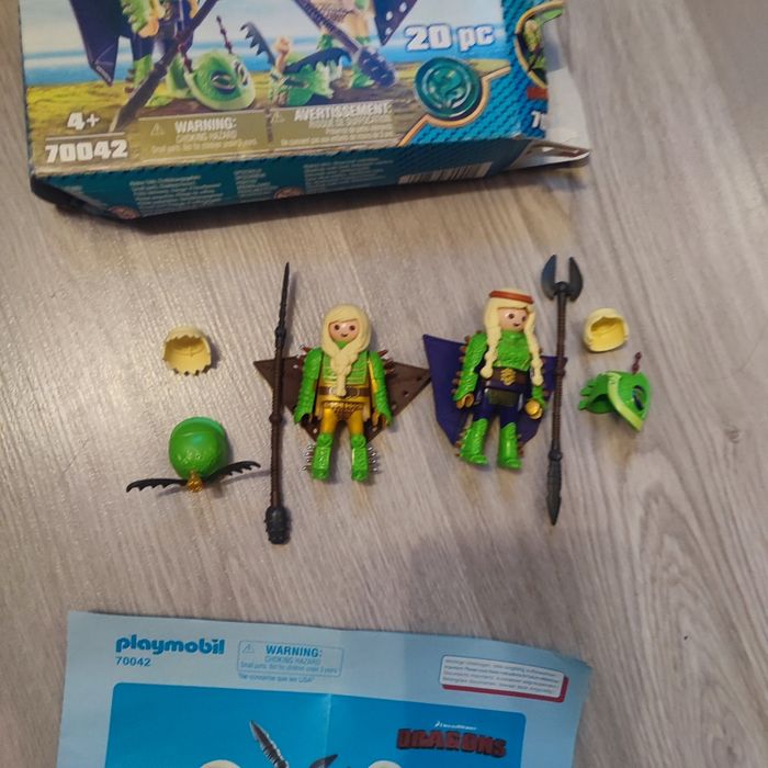 Playmobil 70 042  kranedur et kognedur en combinaison de vol manque une épine sur un casque - photo numéro 3