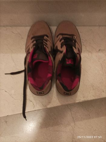 Chaussures basses état neuf 37