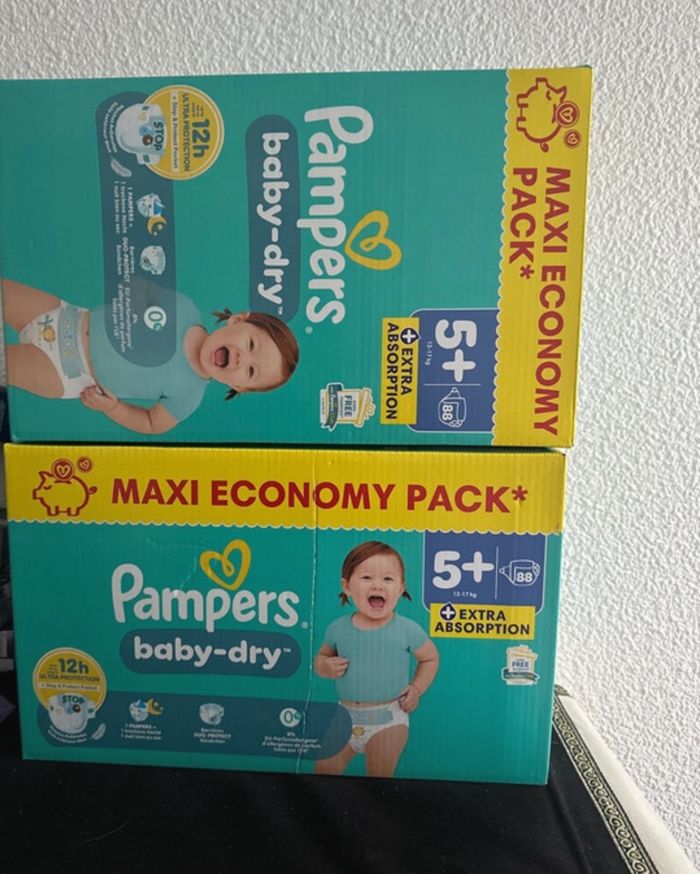 Pampers taille 5+/176 couches