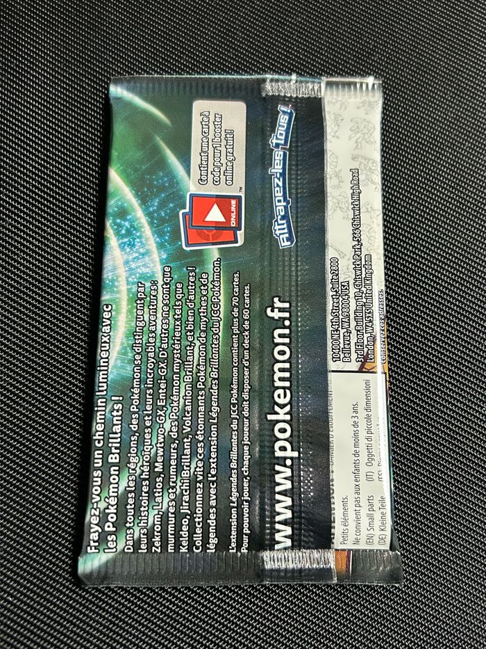 Booster Légendes brillantes scellé Genesect - photo numéro 2