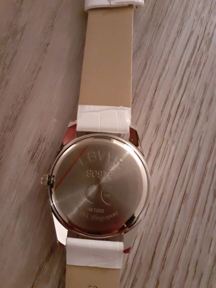 Montre - photo numéro 4