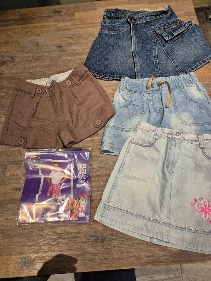 Lot vêtements 6 ans fille - photo numéro 6