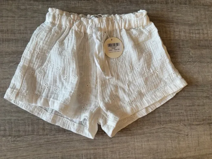 Short dentelle 8 ans Lola palacios