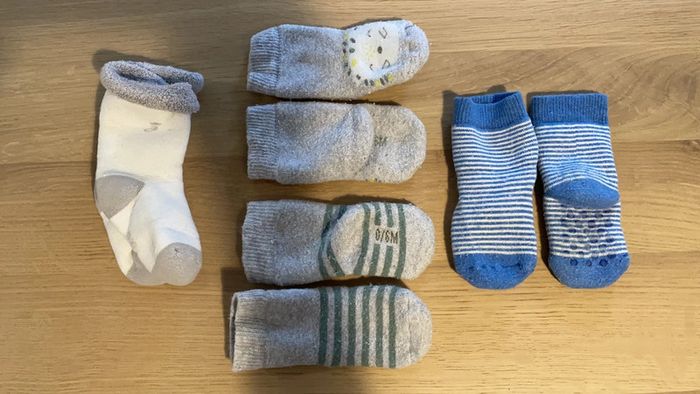 Lot chaussettes bébé épaisses