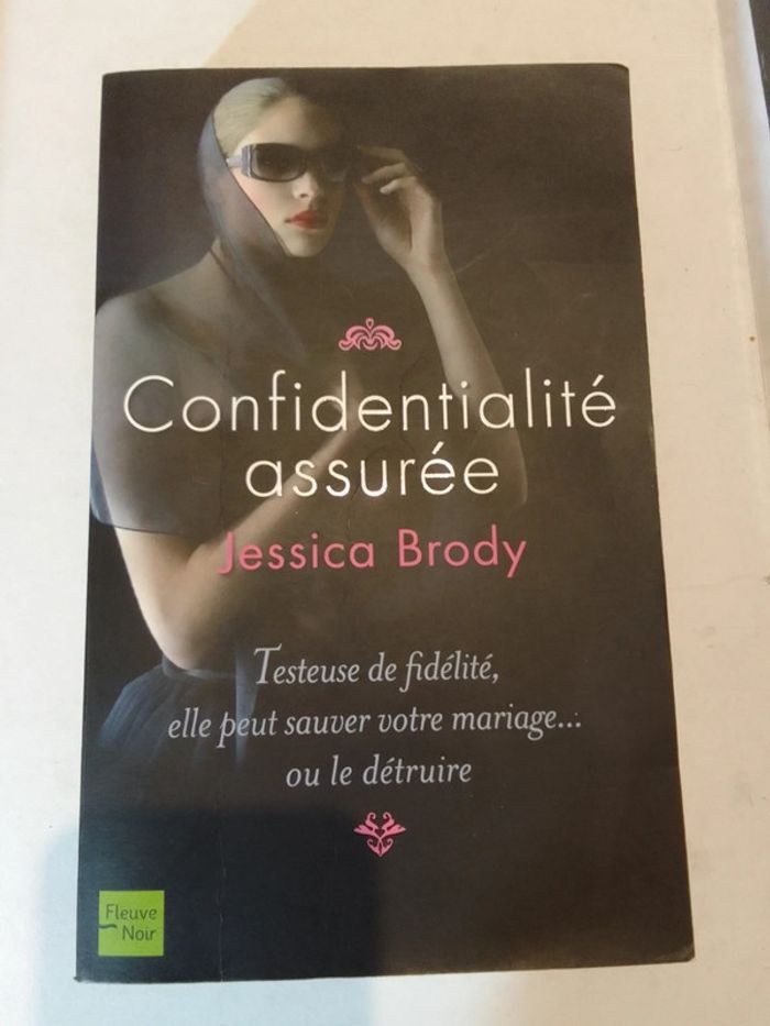 Jessica Brody - Confidentialité assurée