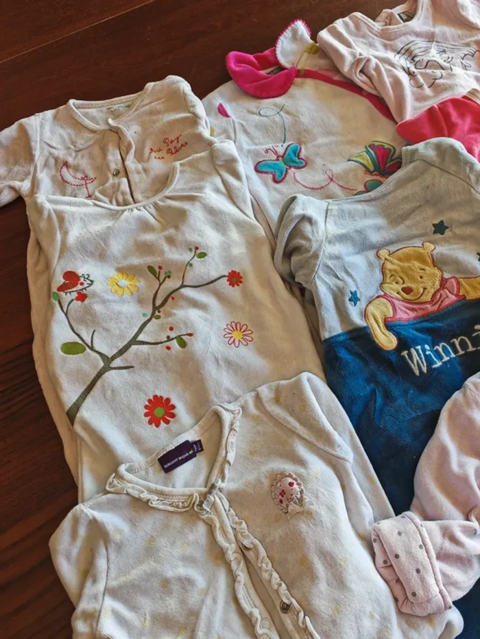 Lot n°3 pyjama chaud bébé 6 mois - photo numéro 3