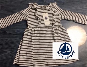 Robe neuve petit bateau 12 mois valeur 50€