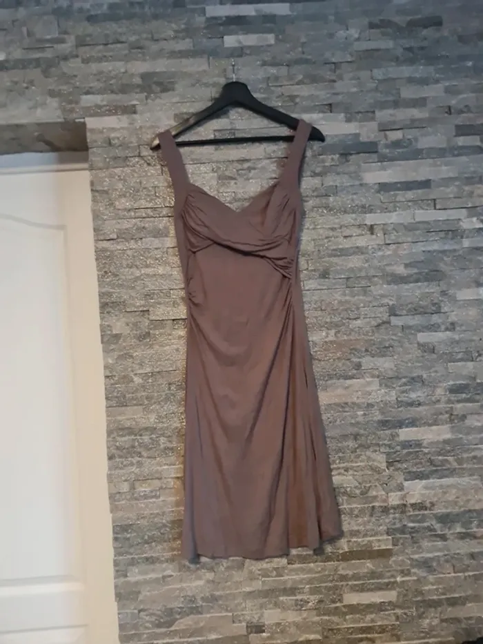 Robe sous genou