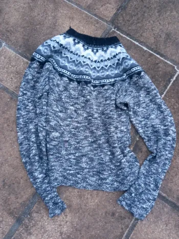 Pull en vraie laine t.40