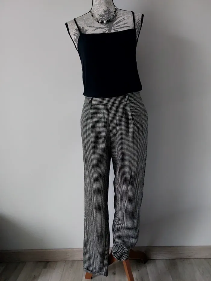 Pantalon large noir et gris