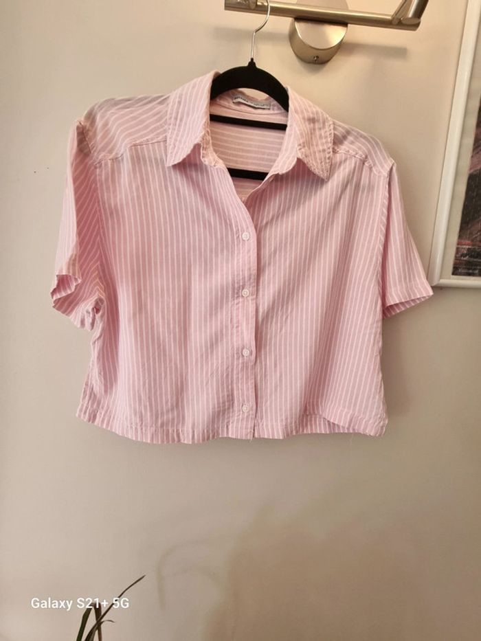 Chemise crop manches courtes Bershka taille S