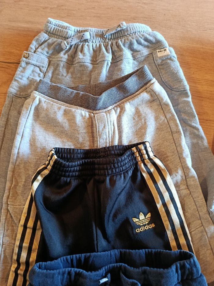 Lot pantalons et shorts 18 mois - photo numéro 2