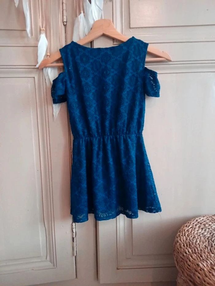 Robe en dentelle bleu - Little Princess - 5 ans - photo numéro 3