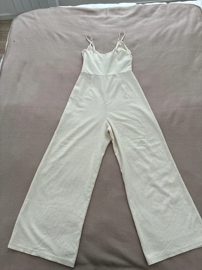 Combinaison beige Stradivarius taille M en parfait état - photo numéro 14