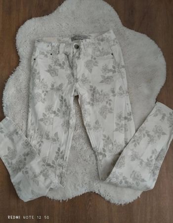 Jolie pantalon Trafaluc taille XS/34