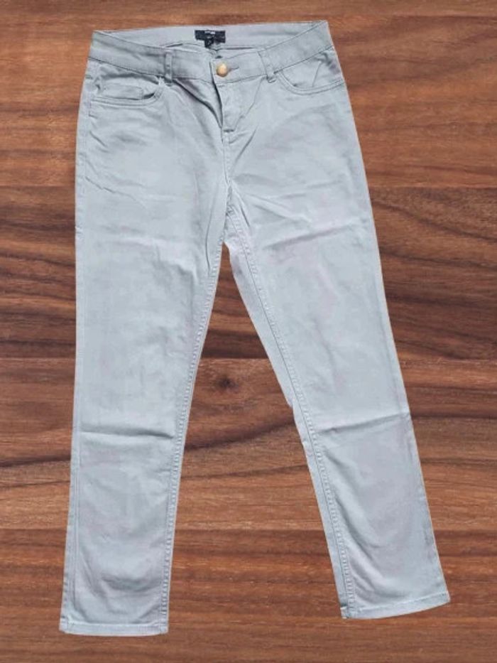 Pantacourt femme taille 36 bleu ciel
