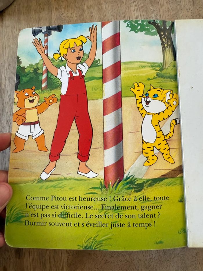 Livre vintage Caroline et ses amis Pitou gagne la course Pierre Probst album cartonné - photo numéro 5