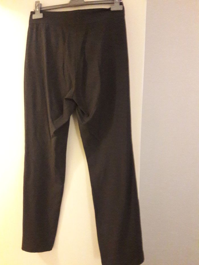 Pantalon comme neuf - photo numéro 2
