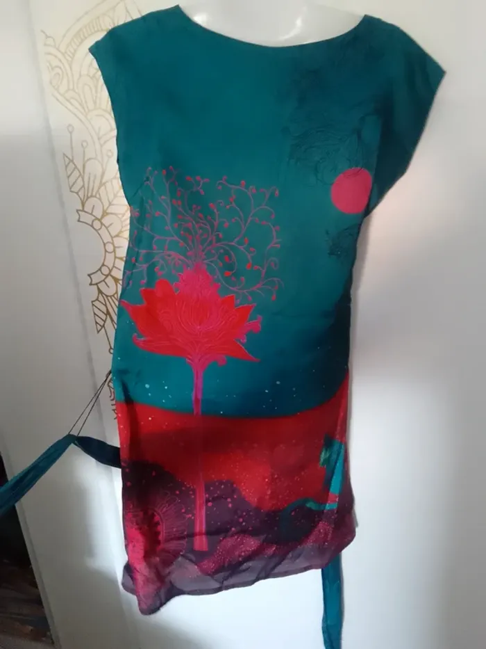 Jolie robe Anatopik taille 36 - photo numéro 2