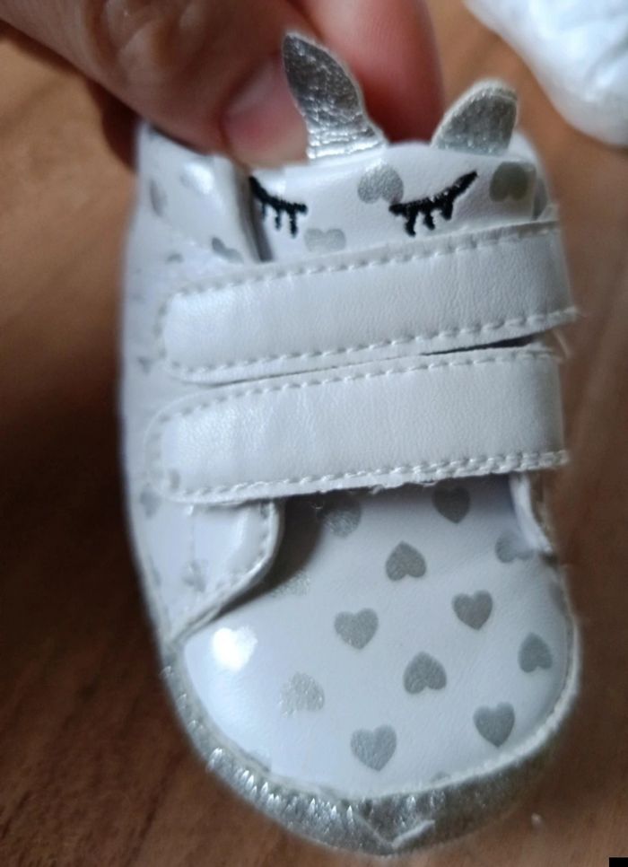 Chaussures 6/9 mois - photo numéro 2