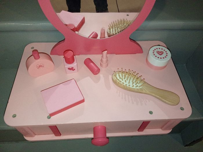 Coiffeuse en bois + accessoires 3 ans et + - photo numéro 6