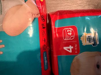 Couches Pampers pants taille 4