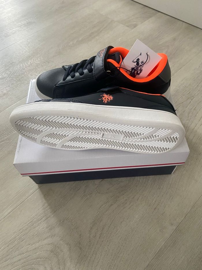 Baskets en cuir noir et orange 34 - photo numéro 3