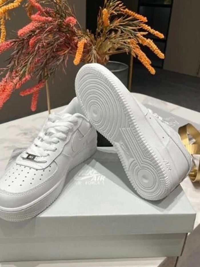 Basket Nike Air Force one 1
40 - photo numéro 4