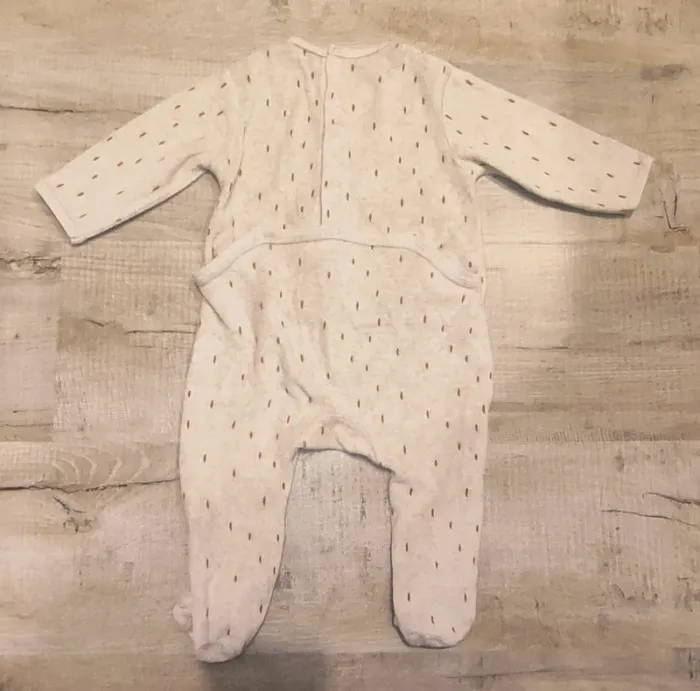 Lot de 4 pyjamas velours en excellent état - garçon - 9 mois - photo numéro 14