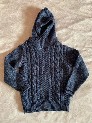 Pull à capuche enfant
