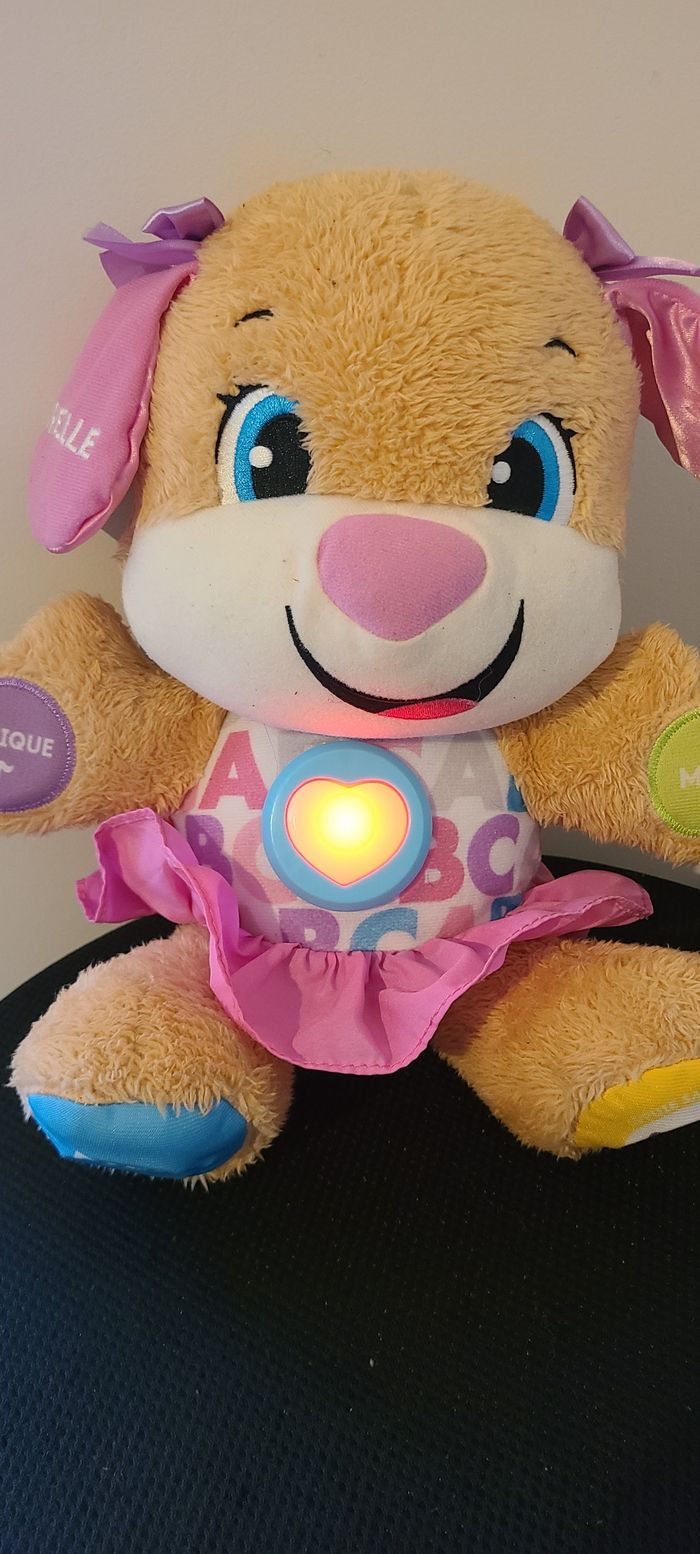 Fisher-Price la sœur de Puppy Eveil Progressif jouet bébé, peluche interactive - photo numéro 3