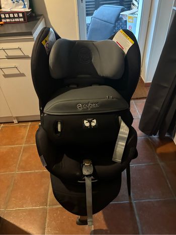 Siège auto avec base isofix 360 cybex sirona