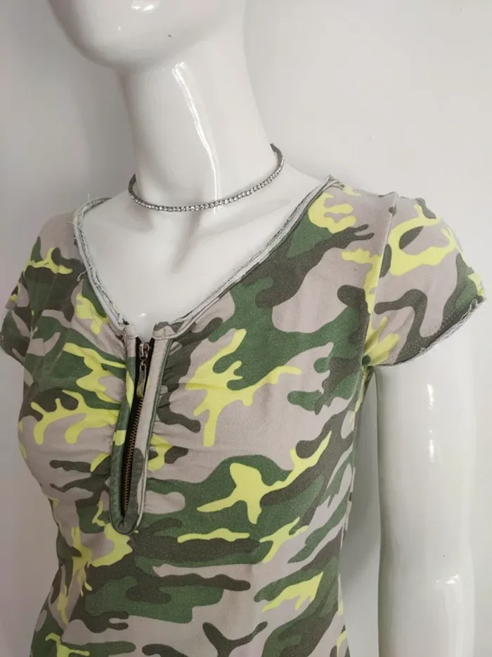 T-shirt motif camouflage, jaune/kaki/gris - photo numéro 2