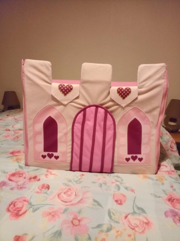 Le rangement château de princesse Oxybul