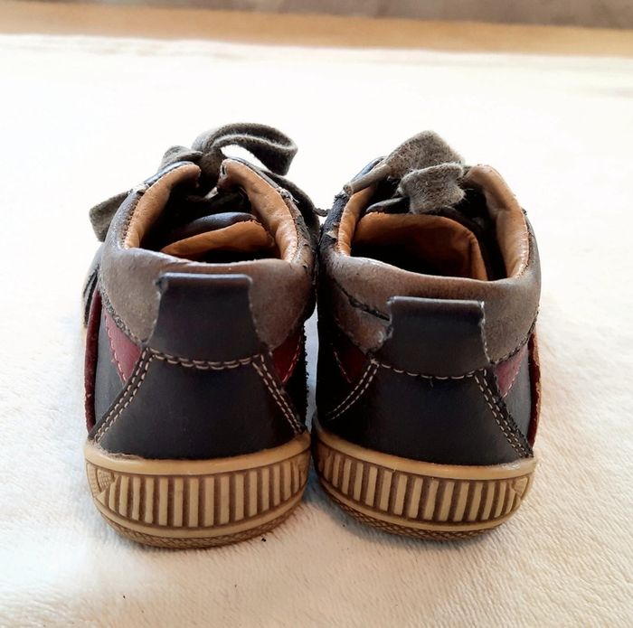 Chaussures pointure 21 - photo numéro 4