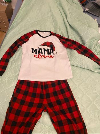 Pyjama mama Claus